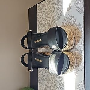 Cushionaire Black Espadrille Flatform Sandals